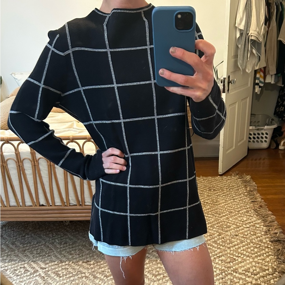 Banana Republic Medium Sweater